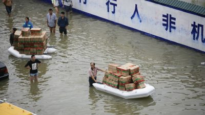 China: Taifun-Opfer fordern Hilfe – Polizei geht hart vor