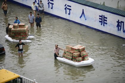 China: Taifun-Opfer fordern Hilfe – Polizei geht hart vor