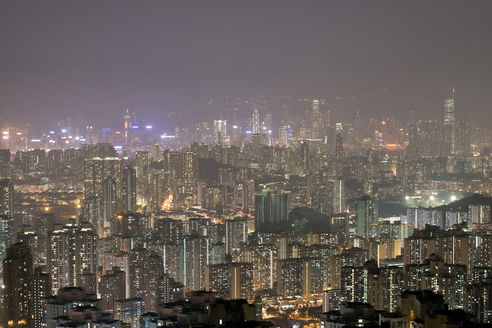China: Festland-Millionäre stürmen Hongkong