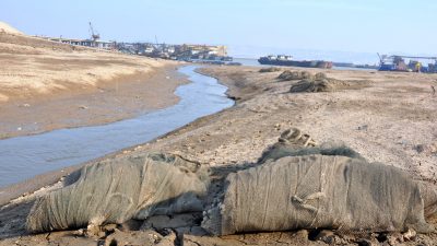 Chinas größter Trinkwassersee erlebt dramatische Trockenzeit