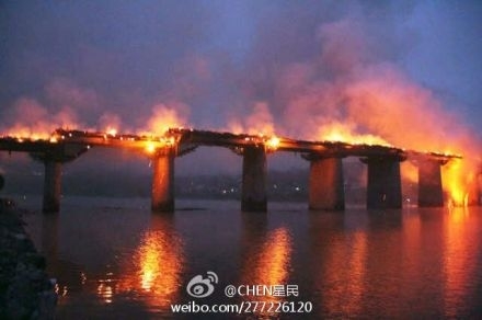 Chinas schönste antike Holzbrücke abgebrannt