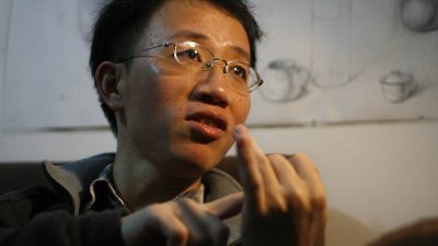 China: Bürgerrechtler Hu Jia kritisiert Reformplan scharf