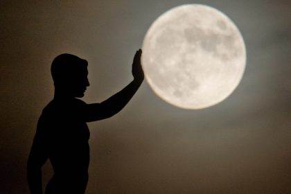 Hymnus an den Mond – Von Ludwig Heinrich Christoph Hölty