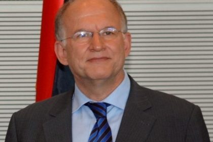 Schaar glaubt nicht an No-Spy-Abkommen in der EU