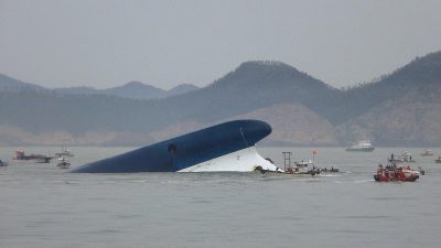 Gesunkene Fähre in Südkorea – noch 290 Vermisste (Fotogalerie)