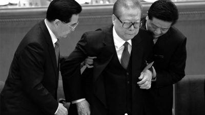 Mit letzter Kraft: Chinas Ex-Diktator Jiang Zemin (87) zeigt sich öffentlich