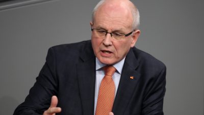 Kauder will mit SPD über Änderungen bei Rente mit 63 verhandeln