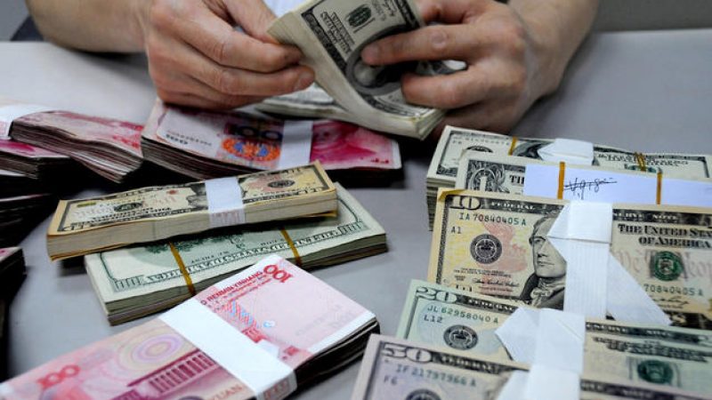 Chinas 4 Billionen Dollar-Reserve und der fallende Yuan