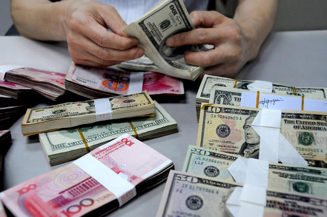Chinas 4 Billionen Dollar-Reserve und der fallende Yuan