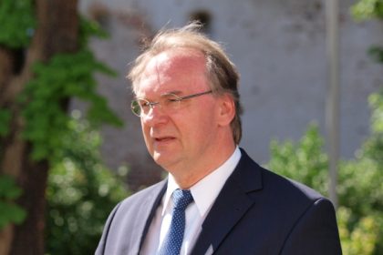 Sachsen-Anhalts Ministerpräsident kritisiert Streitkultur in Deutschland