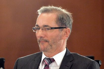 Ukraine-Krise: Platzeck fordert alle Beteiligten zu Verhandlungen auf