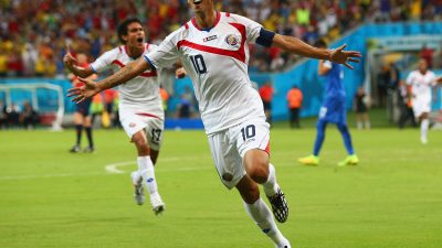 Costa Rica gegen Griechenland (Update): Tor von Bryan Ruiz und Sokratis Papastathopoulos schießen Costa Rica und Griechenland in Gleichstand 1:1 (Videos)