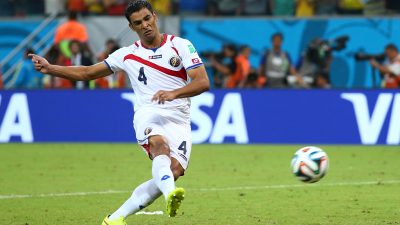 Eil – Costa Rica gegen Griechenland: Nach 1:1 dramatisches Elfmeterschießen mit 5:3 (Video)