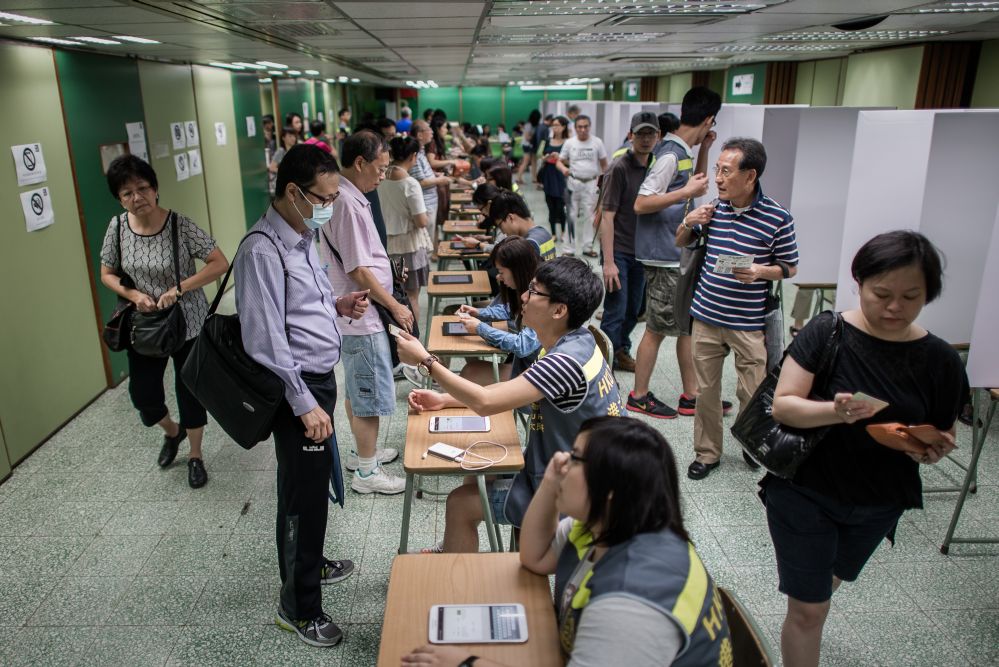 Paukenschlag: Hongkongs Bürger stimmen für mehr Demokratie