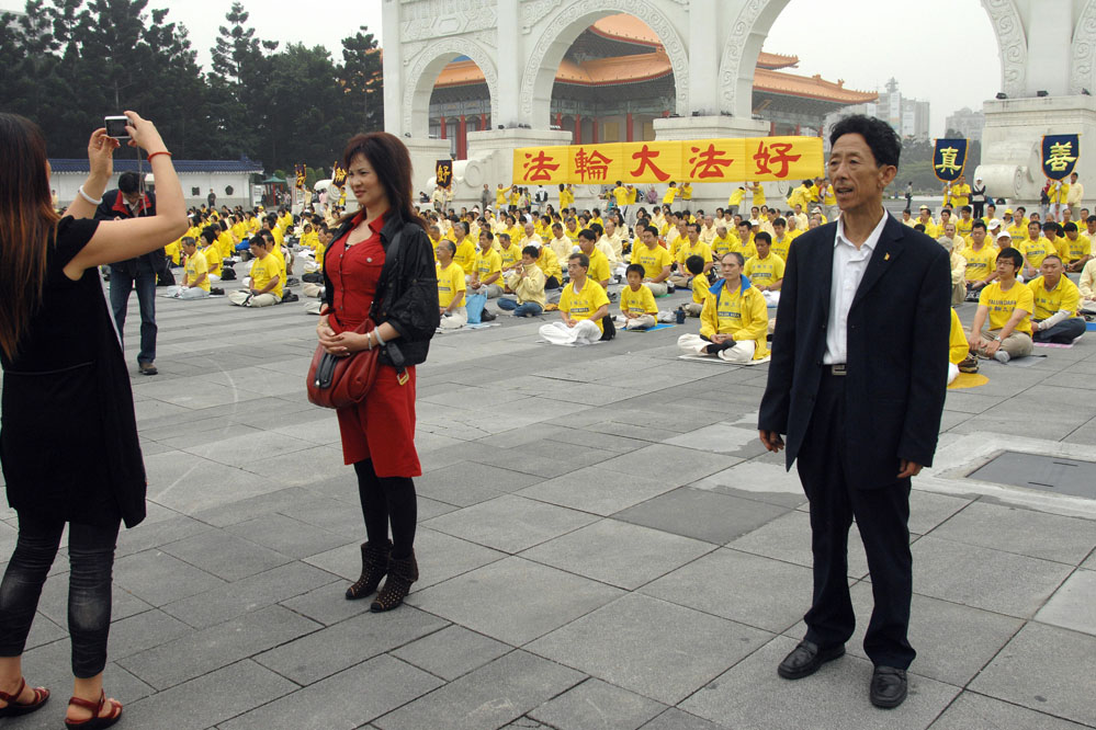Chinesisches Medium gibt zu: „Falun Gong ist keine Sekte“