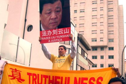 Aus Panik vor Falun Gong: Chinas Propagandaminister blamiert sich im Ausland