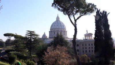 Papst Franziskus trifft Peres und Abbas zum Friedensgebet