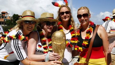 Impressionen: Fußball WM Deutschland besiegt Portugal 4 : 0