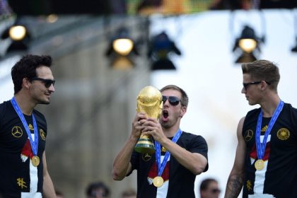 Nach Rücktritt von Philipp Lahm aus Nationalmannschaft: Lahm ist nicht zu klein, sondern nahezu unersetzbar…