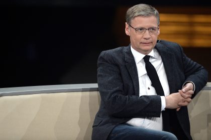 So wurde auf Twitter über Hillary Clinton bei Jauch geschimpft!