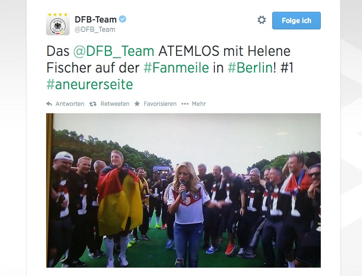 Helene Fischer feiert die Weltmeister auf der Berliner Fanmeile mit „Atemlos“ (VIDEO UPDATE)