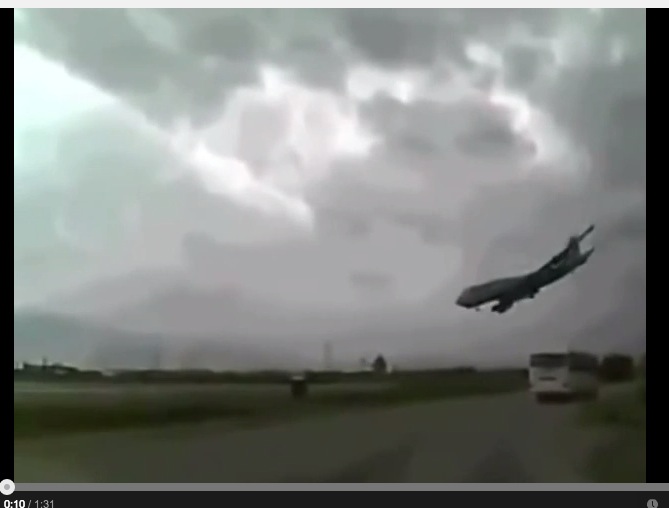 VIDEO vom Absturz-Moment ist FAKE! Malaysia Airlines MH 17 Unglück doch ein Unfall? Updated