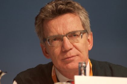 De Maizière erwartet “schnelle und eindeutige Äußerungen” der USA zu Spionagefall