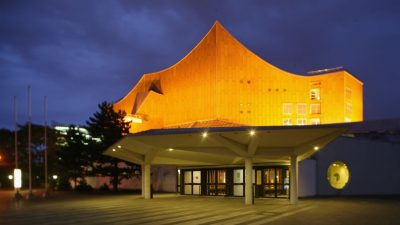 Berliner Philharmoniker Saisoneröffnung: Simon Rattle dirigiert russische Meisterwerke