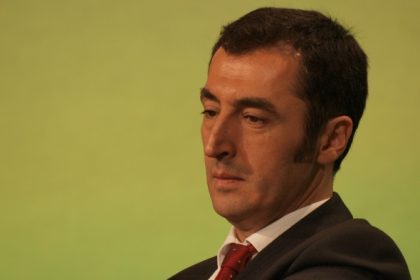 Özdemir für Waffenlieferungen an Kurden im Nord-Irak