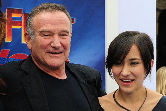 Schauspieler Robin Williams und seine Tochter Zelda bei der Ankunft für die Weltpremiere des Films "Happy Feet Two“ in Hollywood am 13. November 2011.