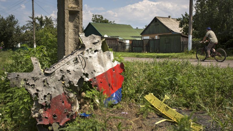 MH17 News: Neue Ermittlungen an der Absturzstelle; Endbericht der Untersuchung erst im Sommer 2015