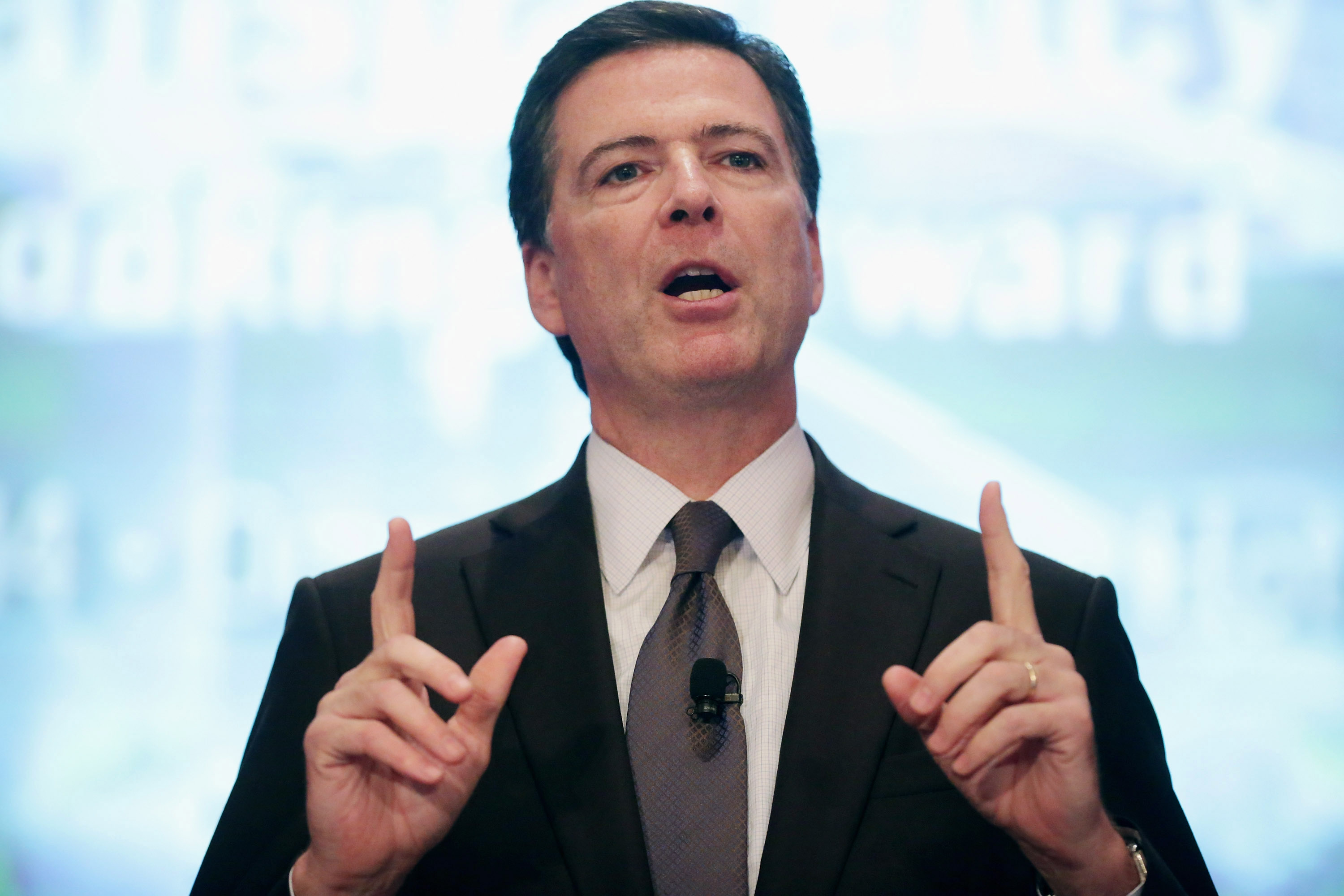 Comeys plötzlicher Wandel: „Niemand hat versucht, die FBI-Ermittlung zu stoppen“