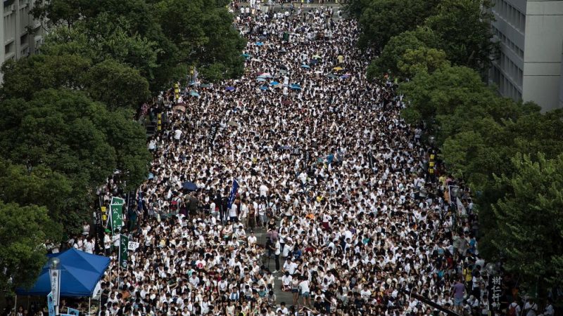 Studentenproteste in Hongkong: Will China ein zweites Tiananmen-Massaker inszenieren? (VIDEO)