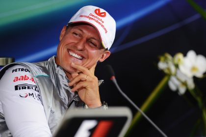 15 Experten pflegen Schumi – Ferrari-Chef Jean Todt überzeugt: „Es geht aufwärts.“