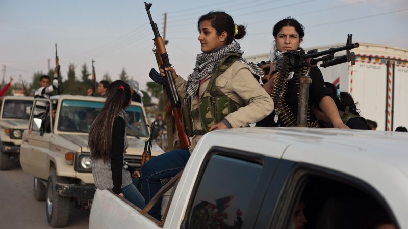 Warum 10.000 kurdische Soldatinnen in Syrien gegen ISIS kämpfen