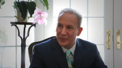 Finanz-Guru Peter Schiff sieht schwarze Wolken über der US-Wirtschaft aufziehen