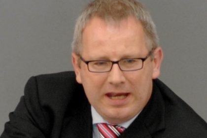 Kahrs: Von der Leyen verunsichert eigenes Ministerium