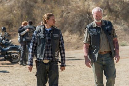 Sons of Anarchy Season 7 Gerüchte: Stirbt Bobby in SOA Episode 8?