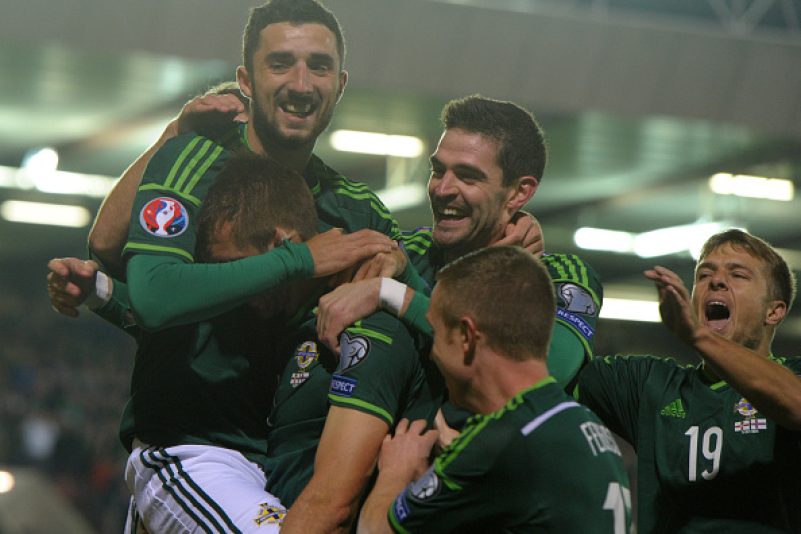 Live-Stream EM-Qualifikation Gruppe F: Nordirland verliert gegen Rumänien mit 0:2, Griechenland blamierte sich beim 0:1 gegen die Färöer, Spielplan, Ergebnisse-Tabelle