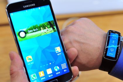 Android 4.4.4 KitKat: Samsung S5 Firmware Rollout für Sprint USA