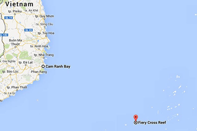 Chinas neuer Militärstützpunkt mit Landebahn ensteht nur 460 Kilometer vor Vietnams wichtigstem Hafen Cam Ranh Bay.