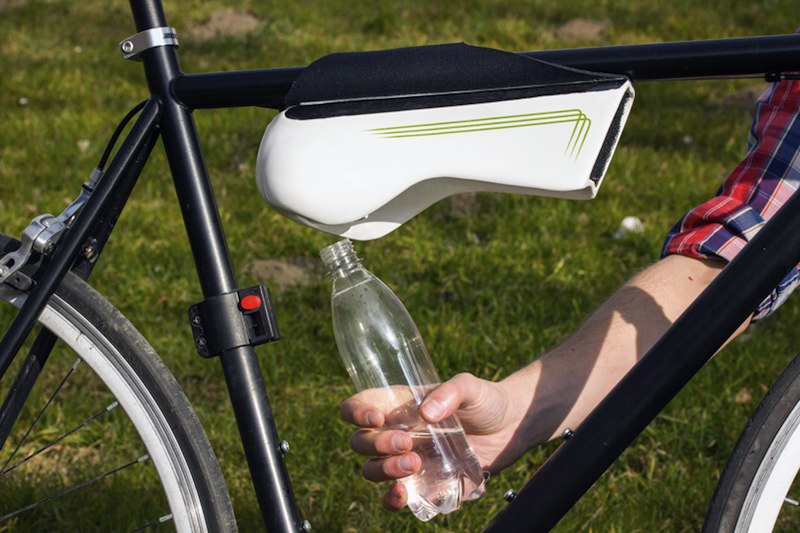 Geniale Erfindung: Fahrradflasche, die Trinkwasser aus Luft gewinnt
