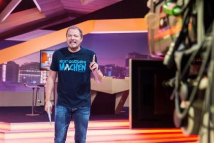 Live-Stream heute Mi. 19.11., 20:15 bei RTL: Mario Barth deckt auf – Der Steuerverschwendung auf der Spur Folge 8 im Free-TV