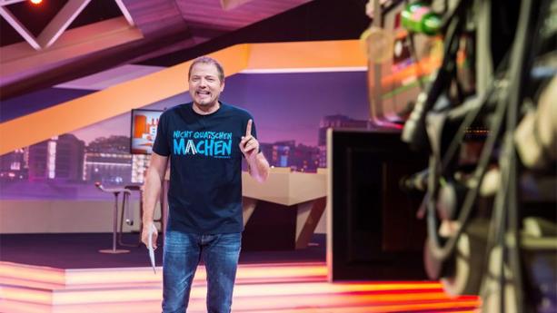 Live-Stream heute Mi. 19.11., 20:15 bei RTL: Mario Barth deckt auf – Der Steuerverschwendung auf der Spur Folge 8 im Free-TV