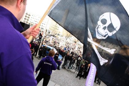 UPDATED: “The Pirate Bay: Away From Keyboard”, Dokumentation, anlässlich Verhaftung Fredrik Neijs sehen