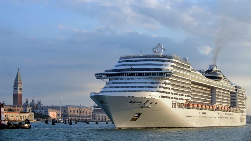 Weihnachtsangebote 2014: Kreuzfahrten mit AIDA, TUI Cruises und Costa