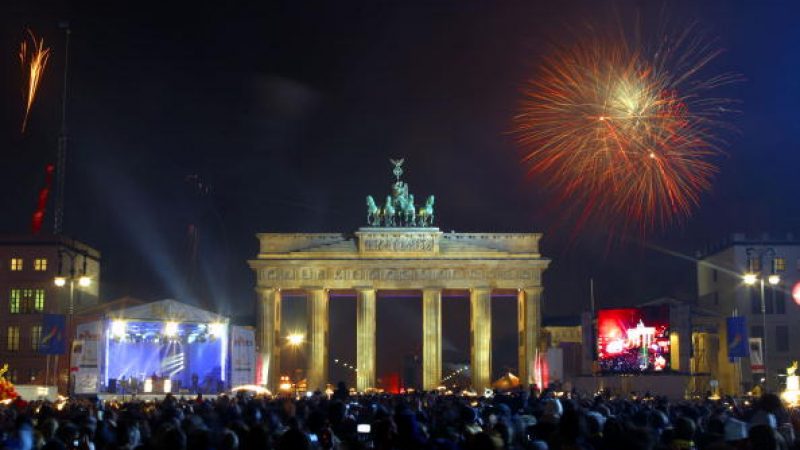 Live-Ticker zur Silvesterparty Berlin 2014/2015 vor dem Brandenburger Tor: Wir beenden unserer Live-Bericht und verlassen das Gelände
