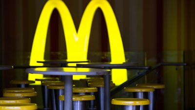 McDonald’s verklagt wegen Affäre gefeuerten Ex-Chef Easterbrook