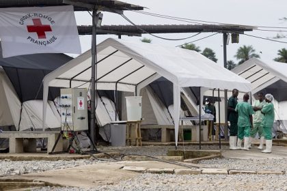 “Ebola – Reise in die Todeszone” im Live-Stream, heute, 9.12., Doku
