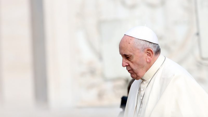 Papst prangert Skandalpresse an und vergleicht deren Leser mit Exkrementen-Essern